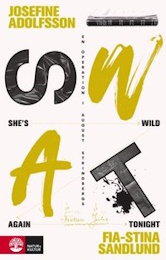 Bild på bokomslag för She's wild again tonight : en operation i August Strindbergs "Fröken Julie"