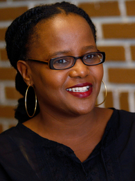 Poträttbild av Edwidge Danticat