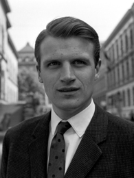 Poträttbild av Finn Alnæs