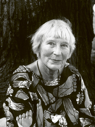 Poträttbild av Nina Södergren