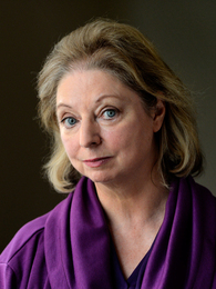 Poträttbild av Hilary Mantel