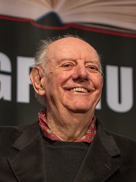 Portrait image of Dario Fo