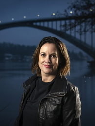 Poträttbild av Elin Holmberg