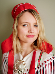 Poträttbild av Kathrine Nedrejord