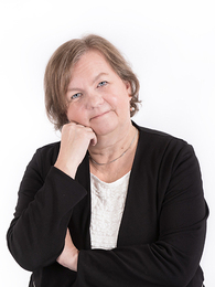 Poträttbild av Mona Mörtlund