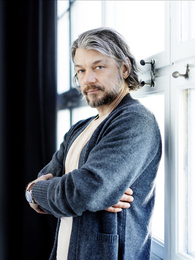 Poträttbild av Jonas Lindén