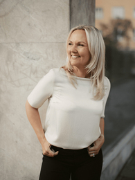 Poträttbild av Jenny Fagerlund