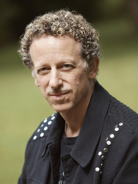 Poträttbild av Daniel Björk